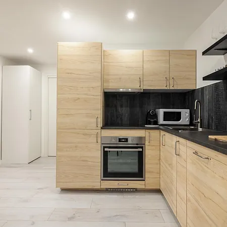 Eden Park - 2 Pieces, Proche Daire