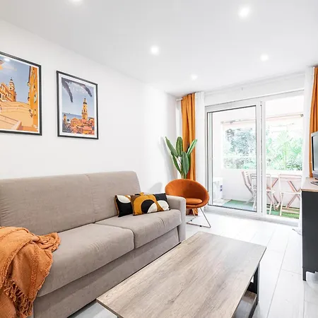 Eden Park - 2 Pieces, Proche